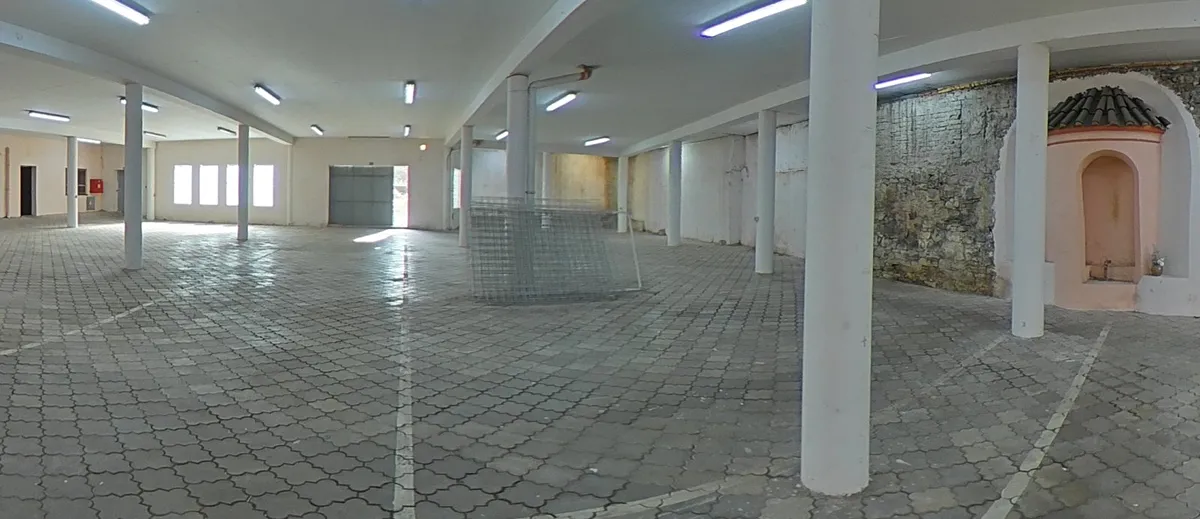 Pronájem obchodního prostoru 458 m²